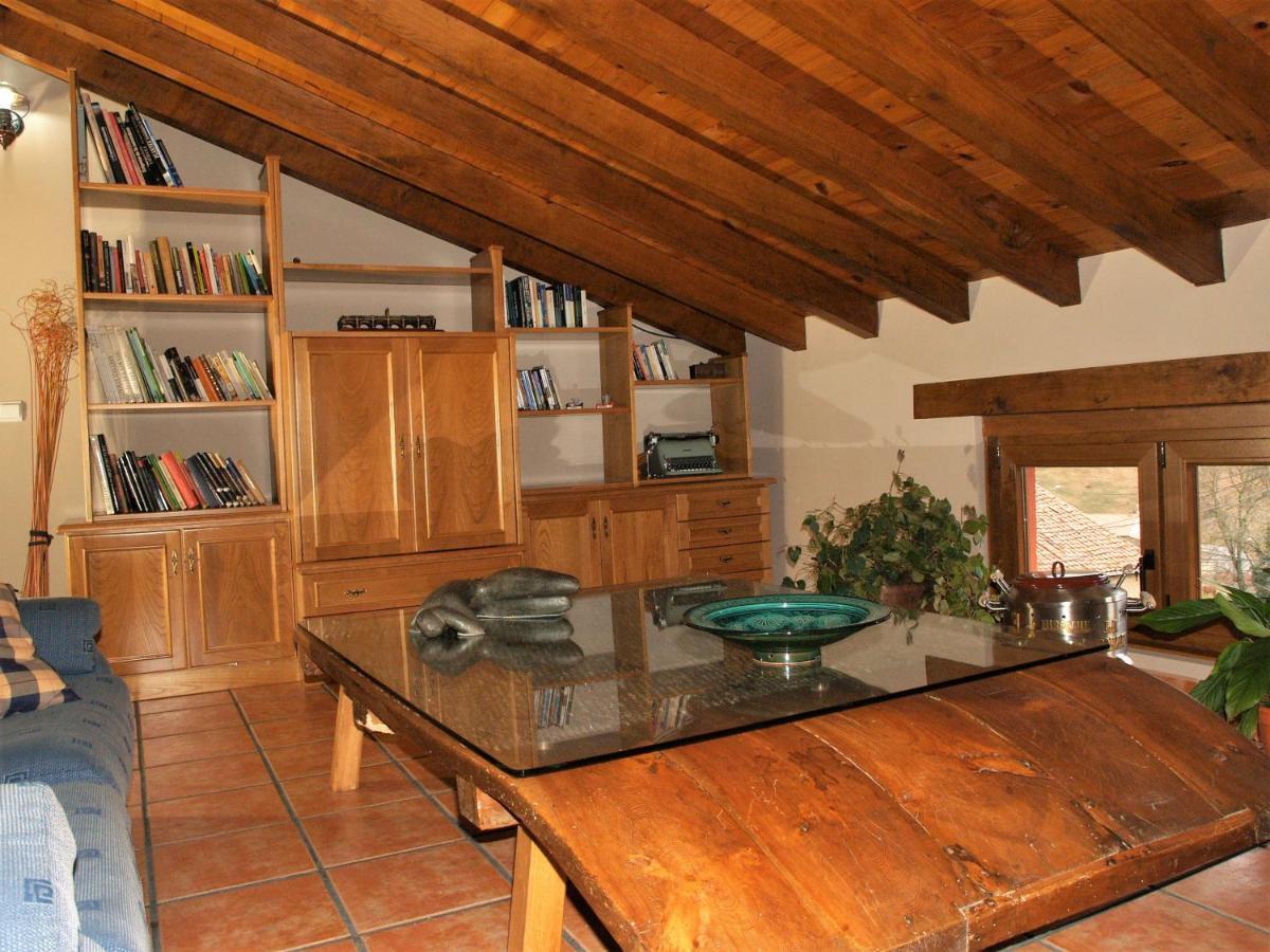 Albergue La Torre Сантьюрде-де-Рейноса Экстерьер фото