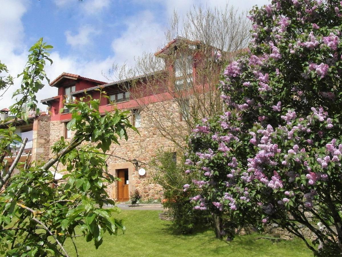 Albergue La Torre Сантьюрде-де-Рейноса Экстерьер фото